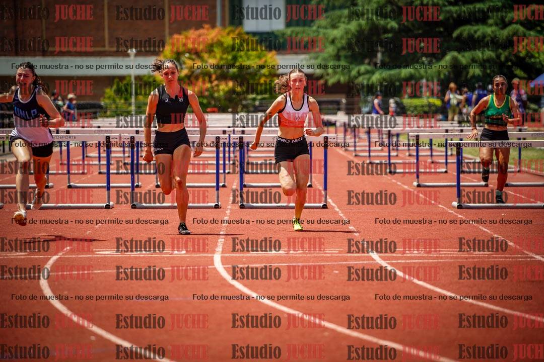 Fotos de los 100 m con vallas de mujeres