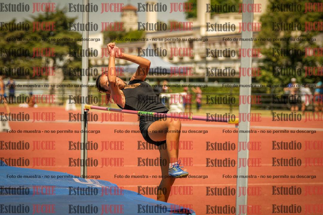 Fotos del salto en alto de mujeres