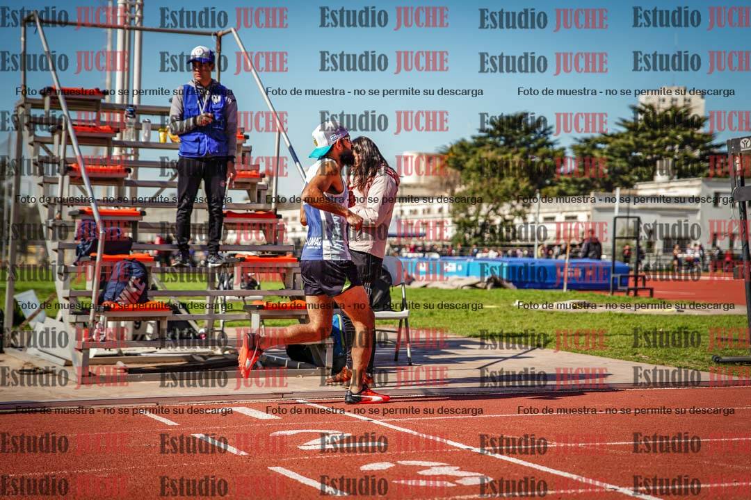 Fotos de los 800 m llanos de varones