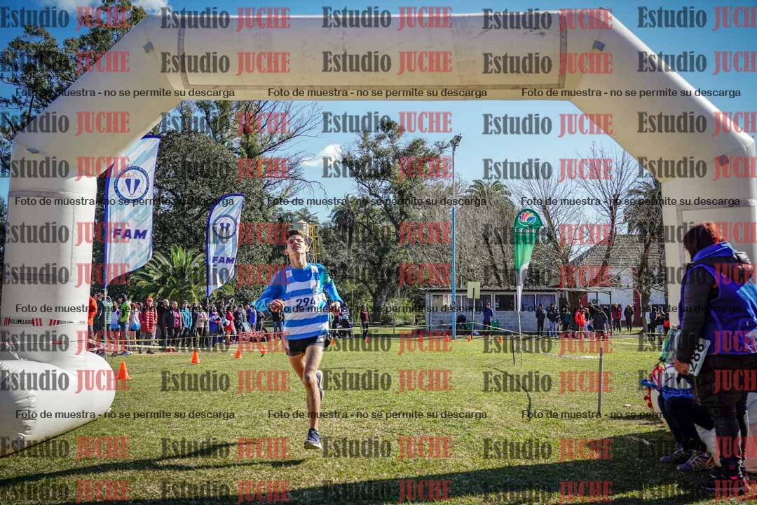 Fotos de la llegada del cross de 3000 m