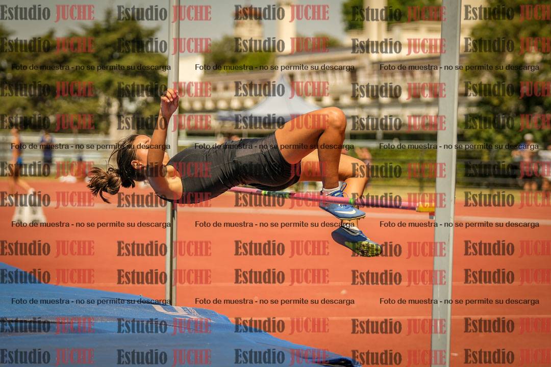 Fotos del salto en alto de mujeres