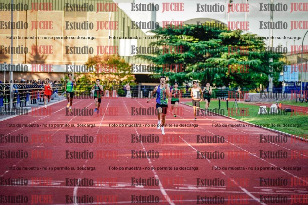 Fotos de los 400 m llanos de varones