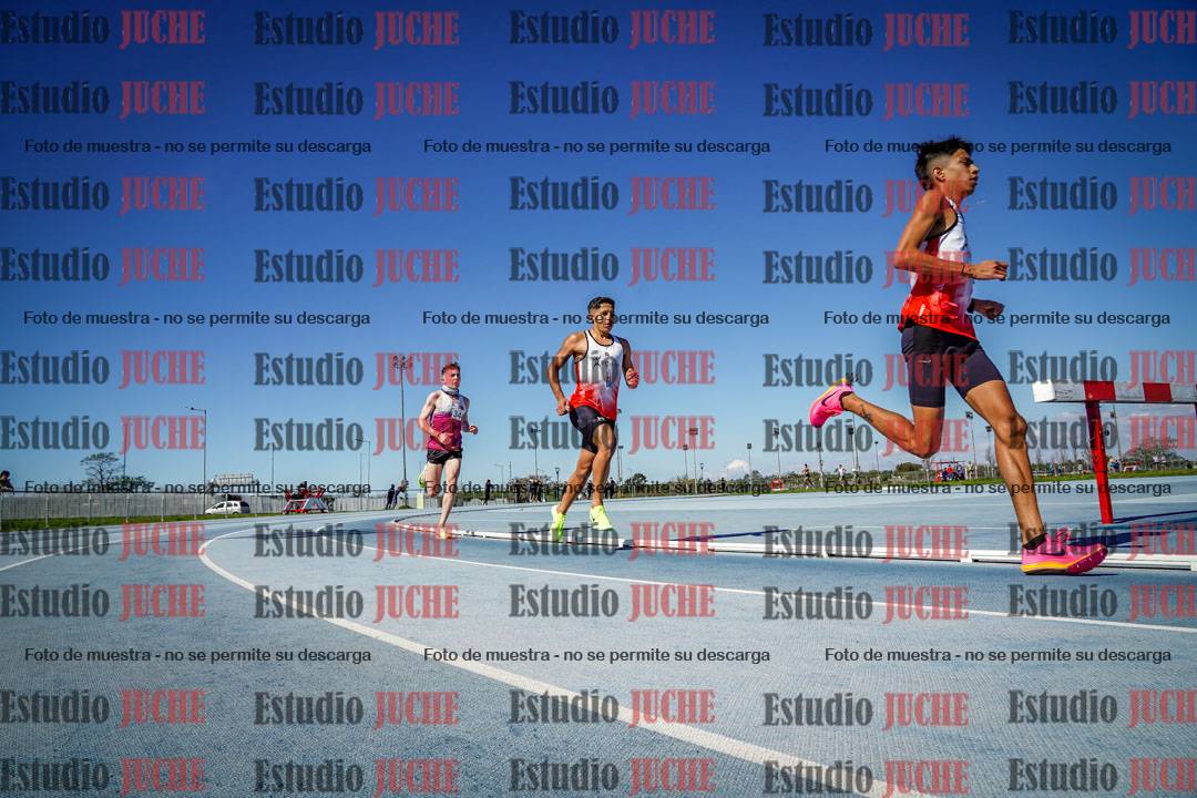Fotos de los 5000 m llanos de mujeres y varones