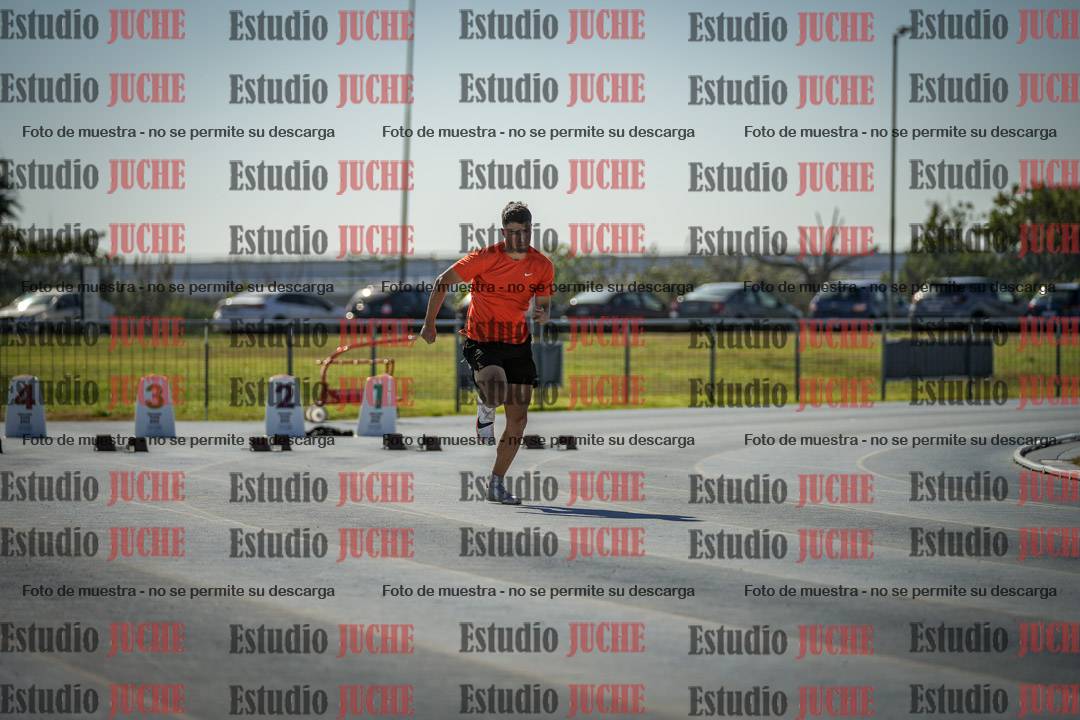 Fotos de los 100 m llanos de varones - decatlón 1