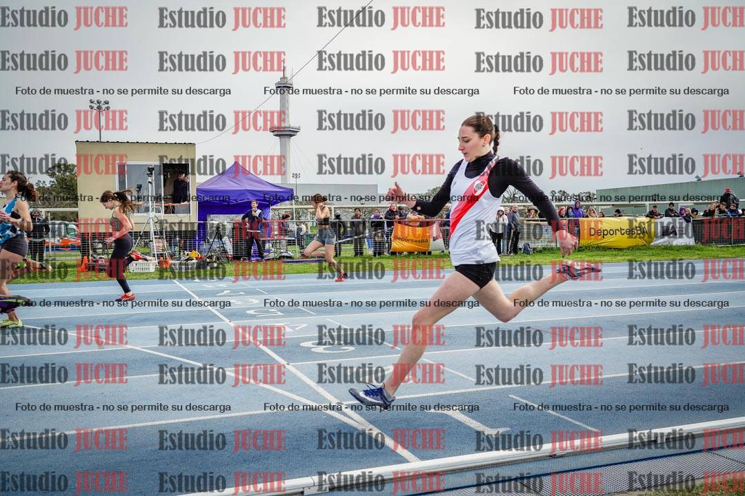 Fotos de los 100 m llanos de mujeres - U17 (FINAL)