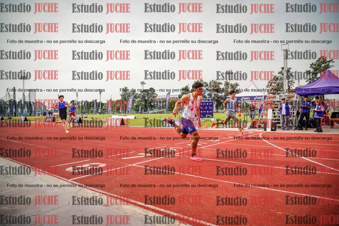 Fotos de los 400 m llanos de varones