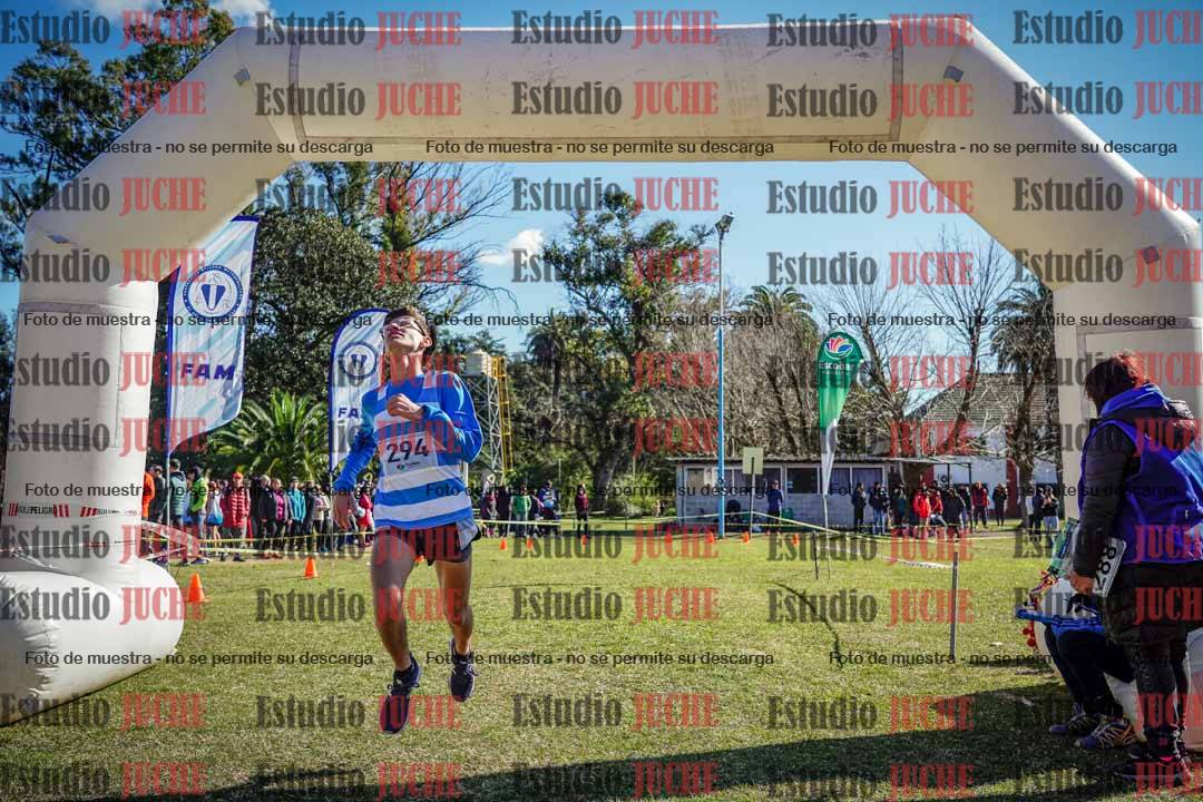 Fotos de la llegada del cross de 3000 m