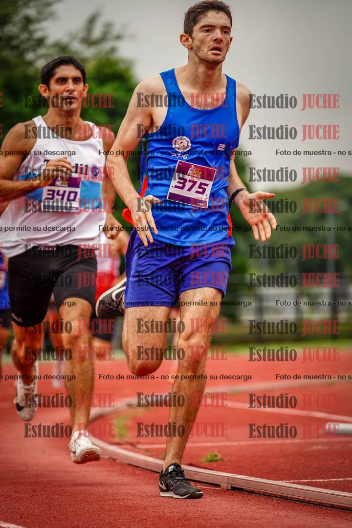 Fotos de los 800 m llanos de varones