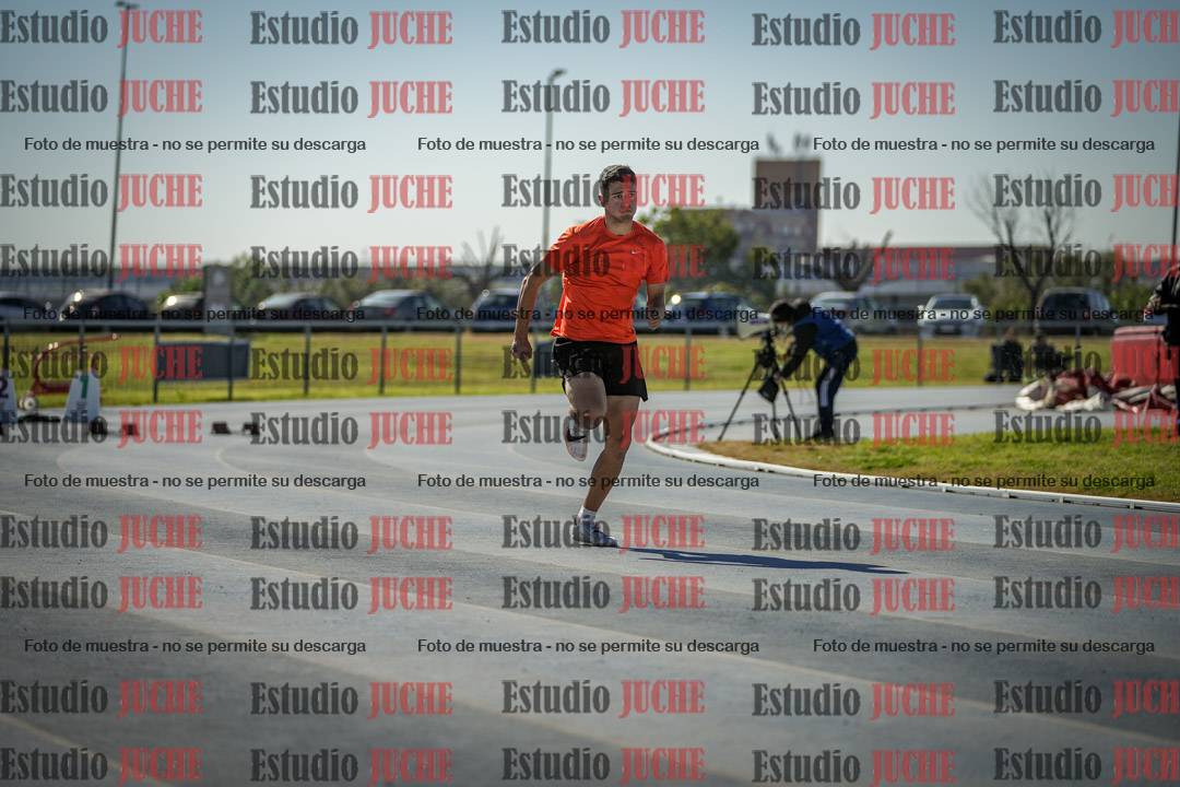 Fotos de los 100 m llanos de varones - decatlón 1