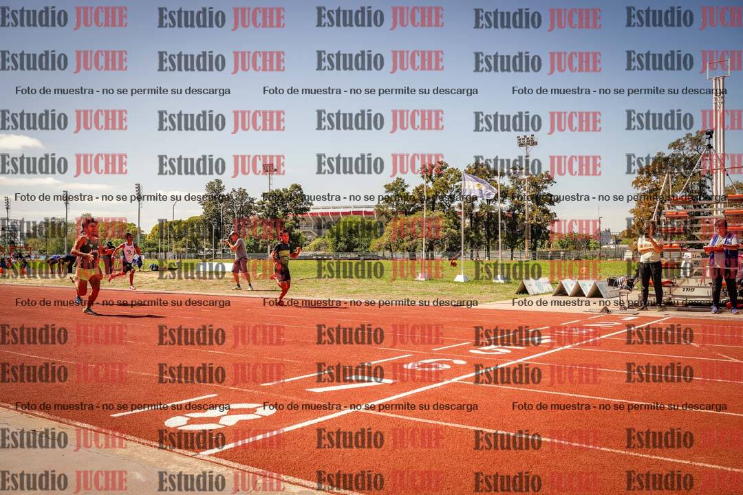 Fotos de los 400 m llanos de varones