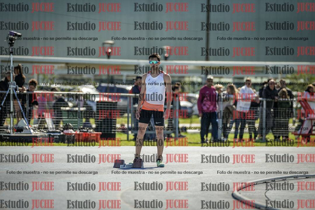 Fotos de los 400 m llanos de varones