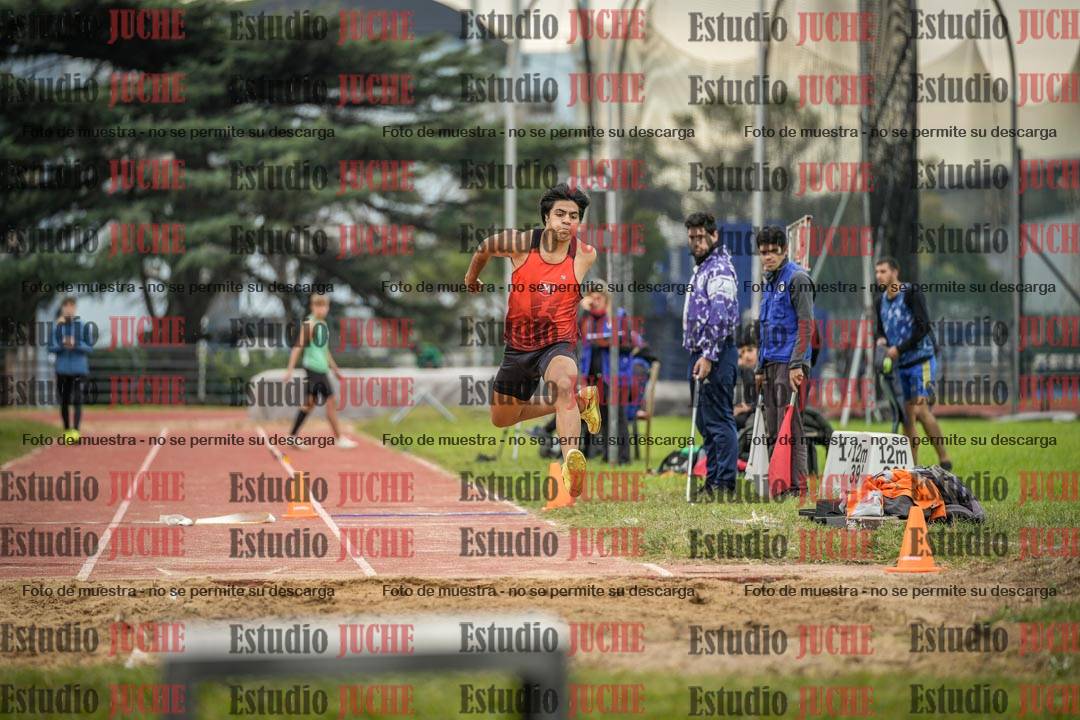 Fotos del salto triple de varones