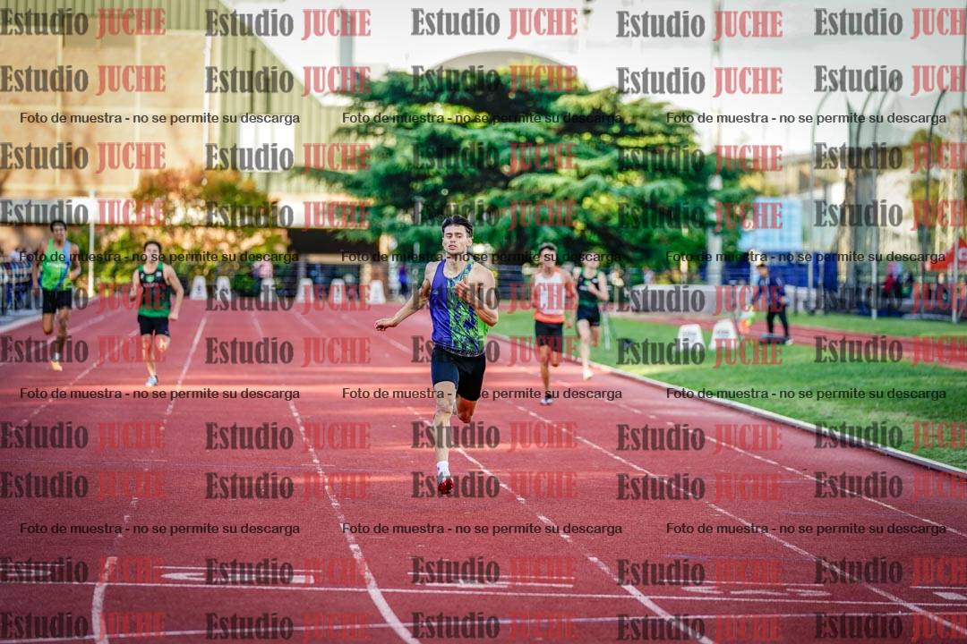Fotos de los 400 m llanos de varones