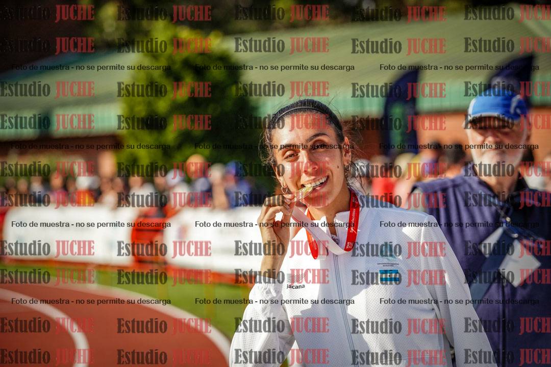 Fotos de algunos extras y podios del día 1