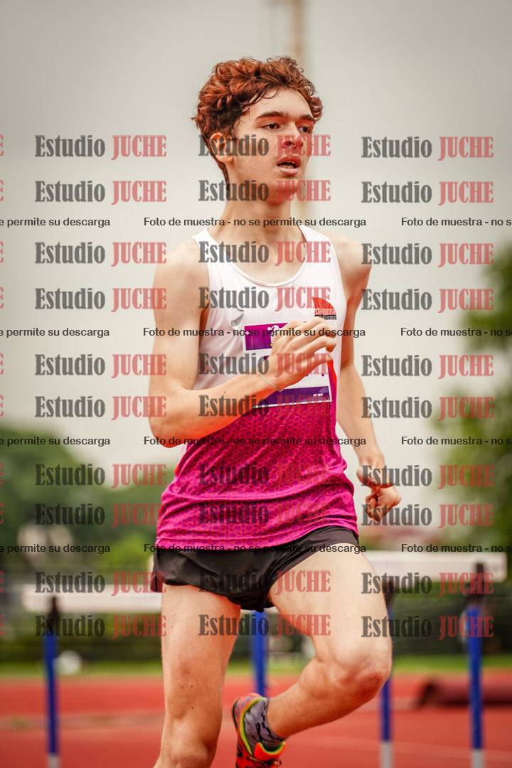 Fotos de los 800 m llanos de varones