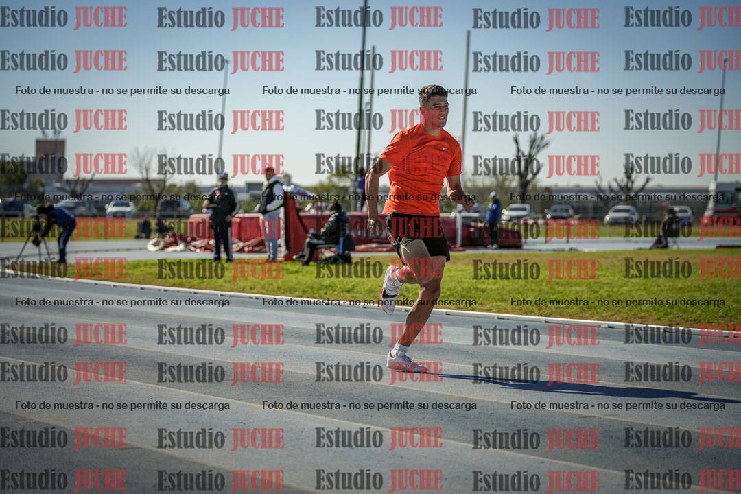 Fotos de los 100 m llanos de varones - decatlón 1