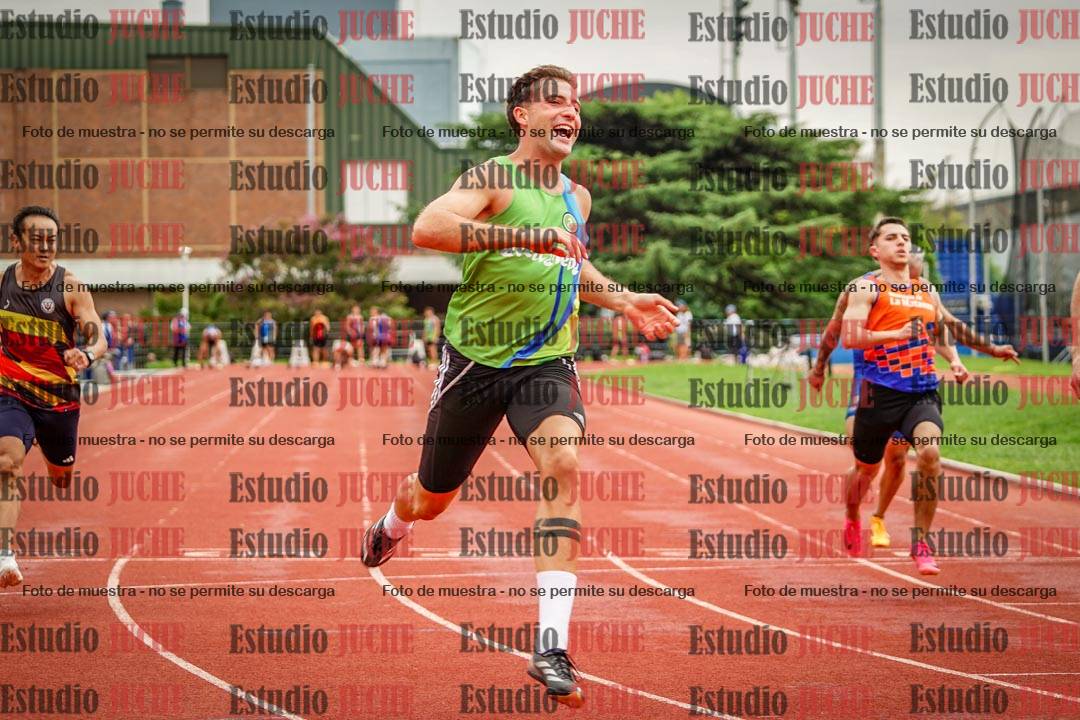 Fotos de los 100 m llanos de varones