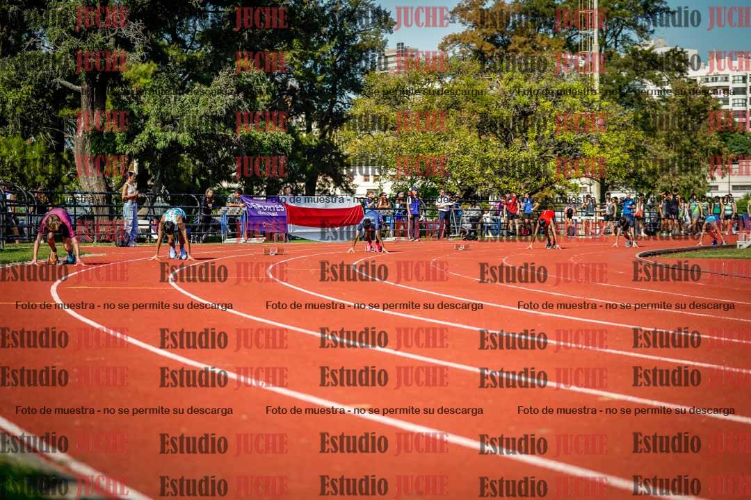 Fotos de los 200 m llanos de varones