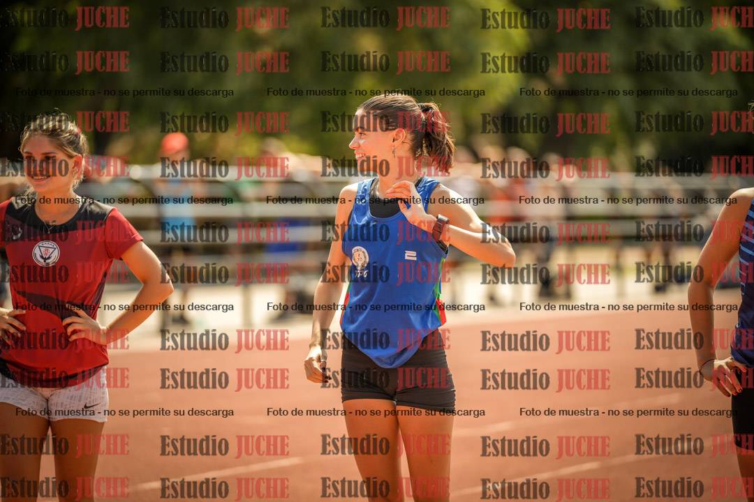 Fotos de los 800 m llanos de mujeres - combinadas 7