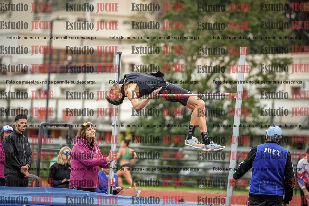 Fotos del salto en alto de varones