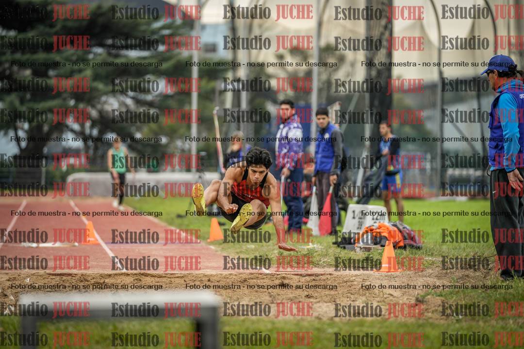 Fotos del salto triple de varones