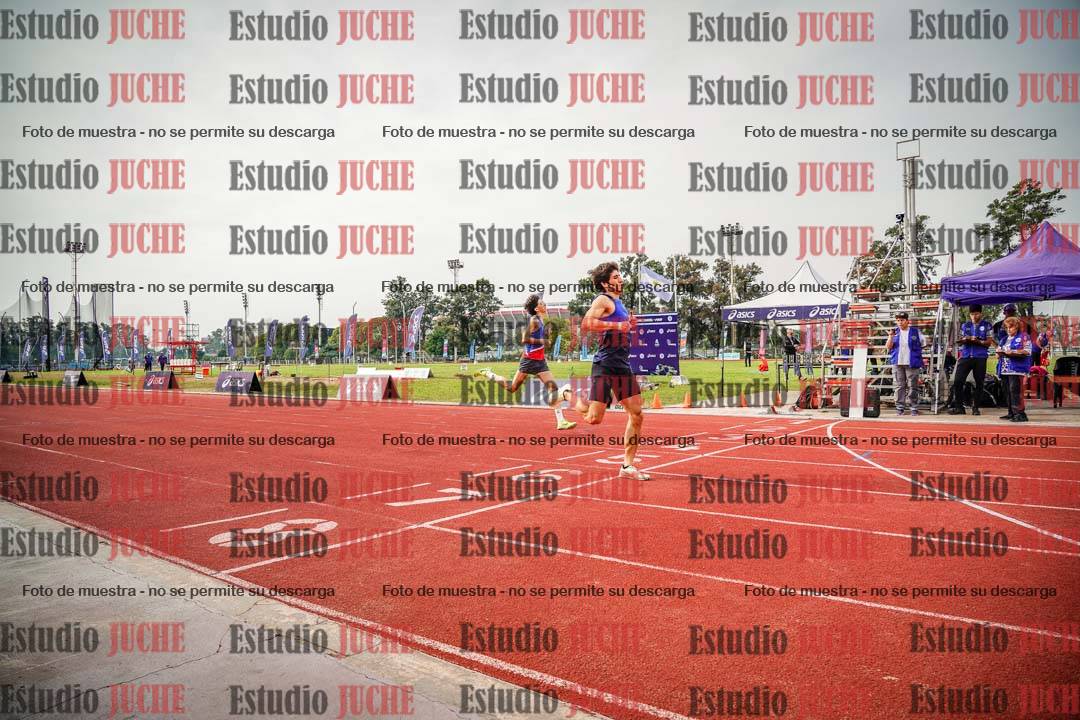 Fotos de los 400 m llanos de varones