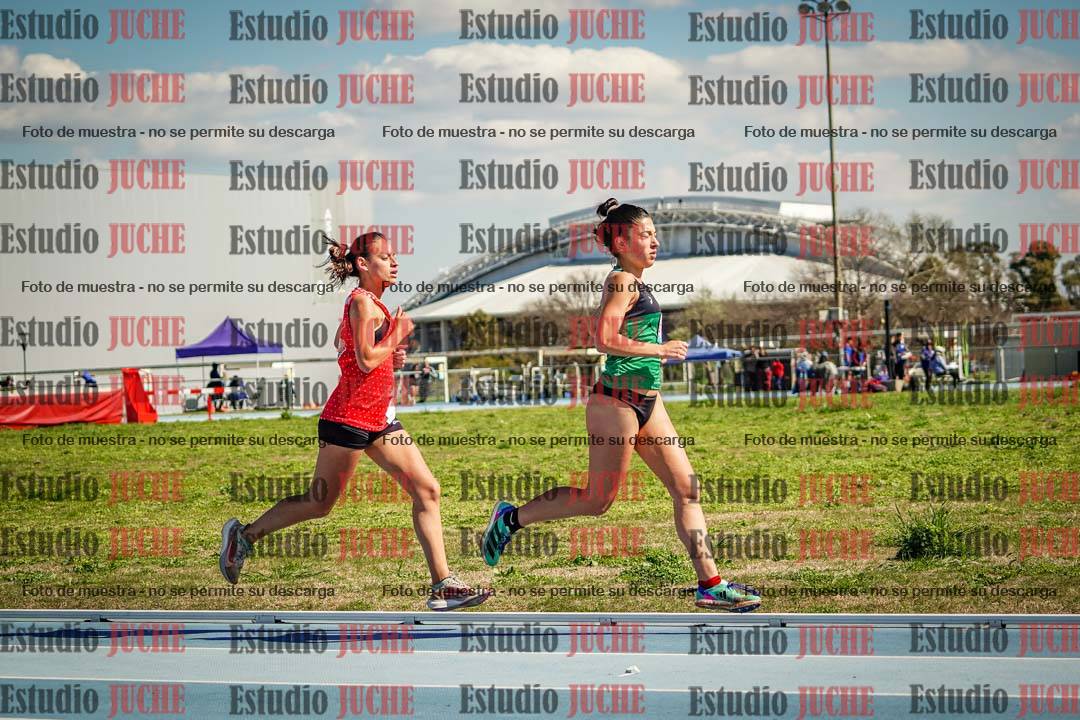 Fotos de los 5000 m llanos de mujeres y varones