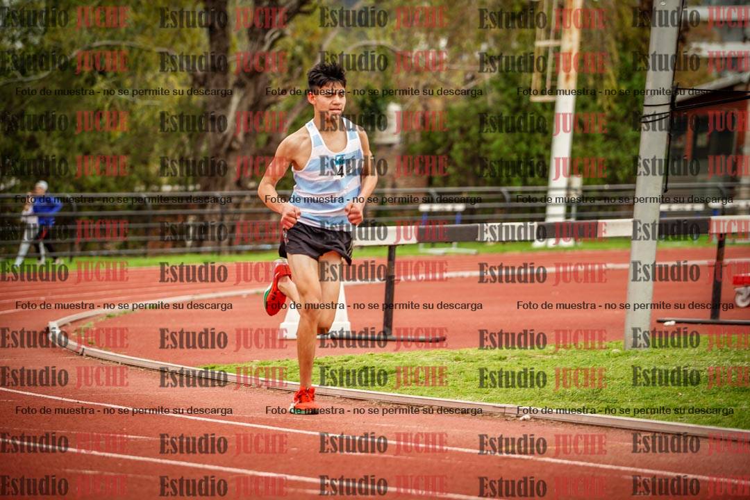 Fotos de los 2400 m llanos de varones