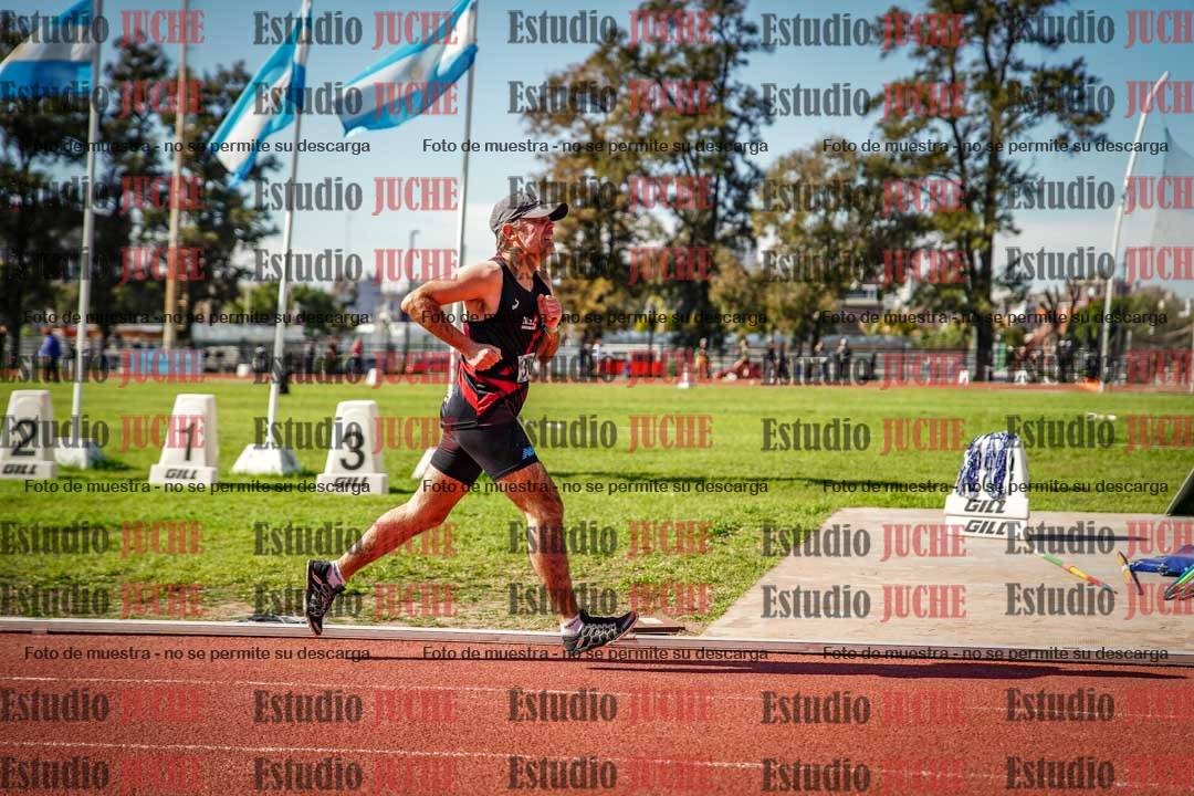 Fotos de los 800 m llanos de varones
