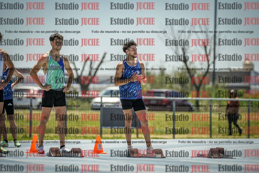 Fotos de los 100 m llanos de varones