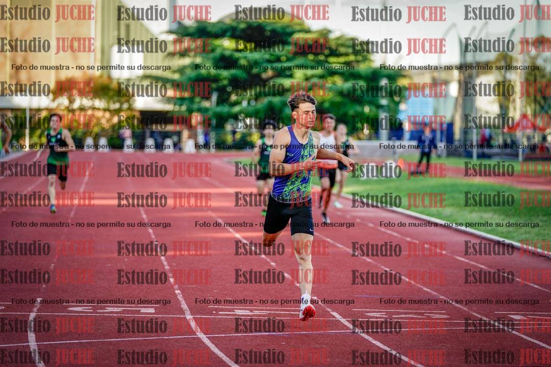 Fotos de los 400 m llanos de varones