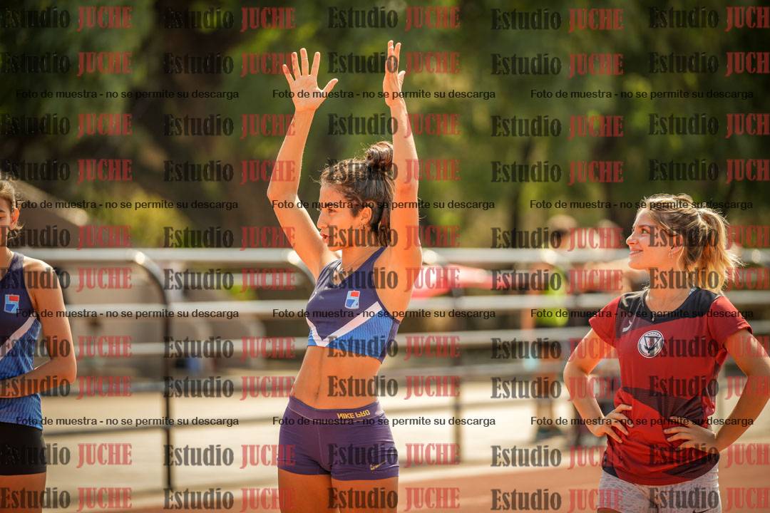 Fotos de los 800 m llanos de mujeres - combinadas 7