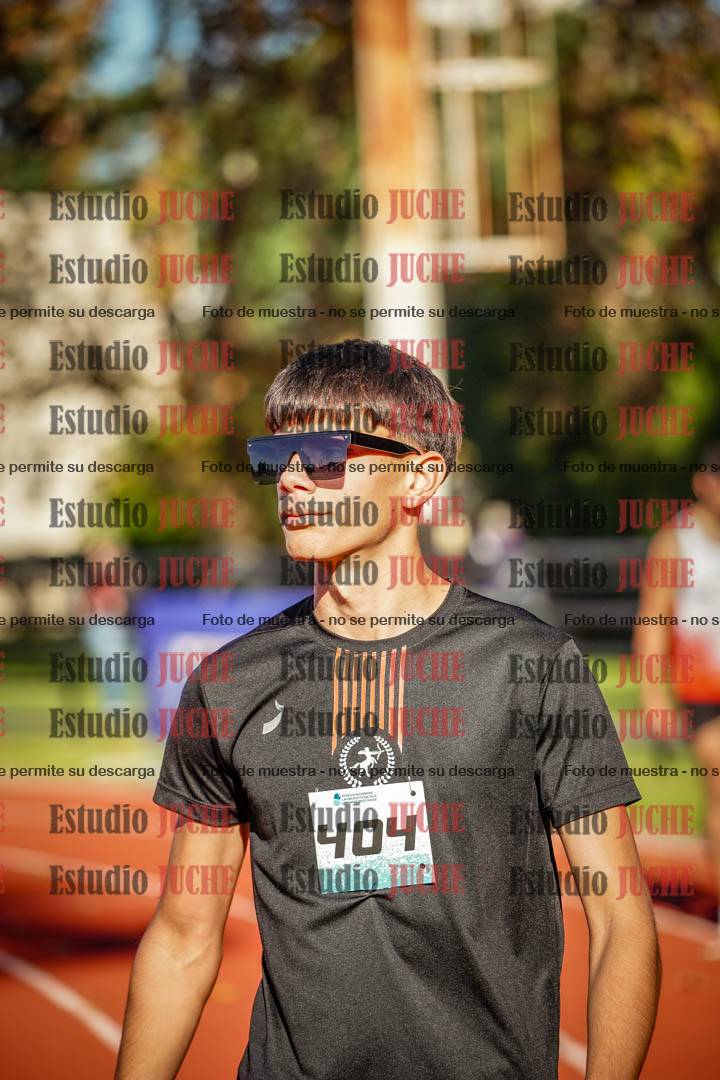 Fotos de los 800 m llanos de varones
