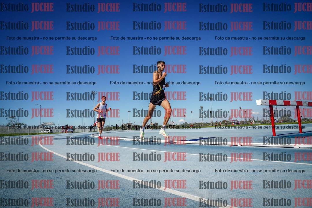 Fotos de los 5000 m llanos de mujeres y varones