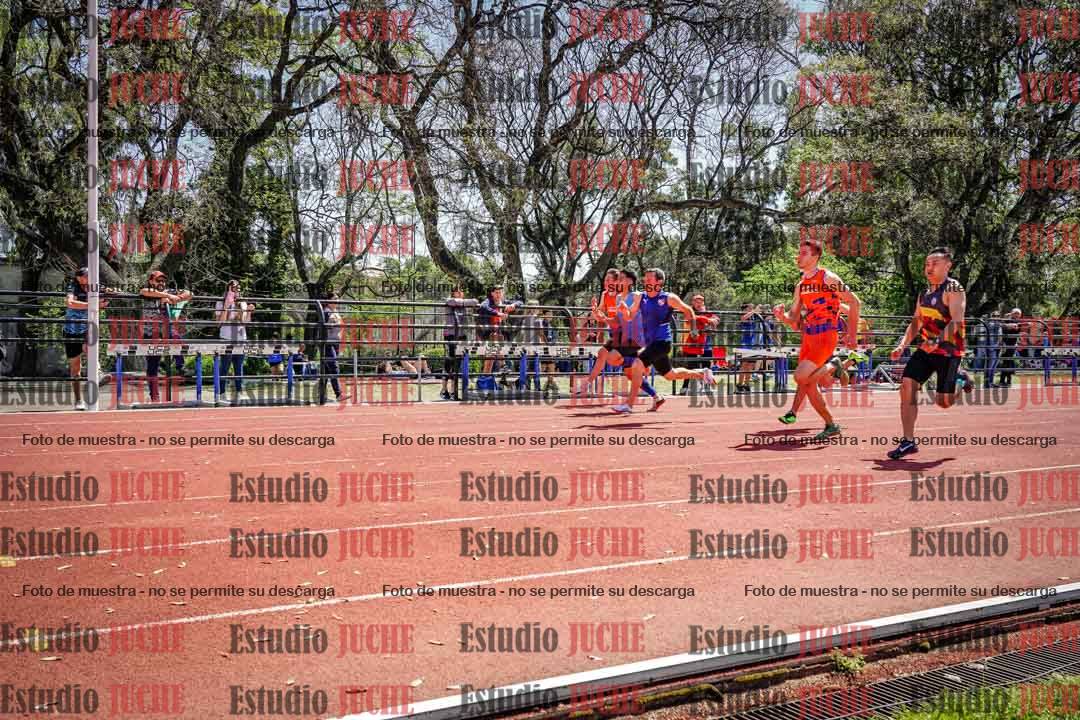 Fotos de los 100 m llanos de varones