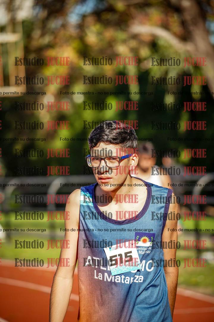 Fotos de los 800 m llanos de varones