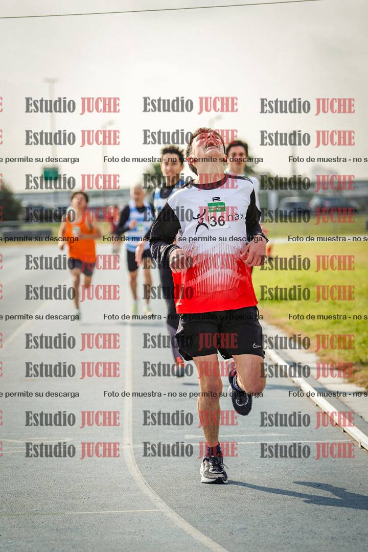 Fotos de los 800 m llanos de varones