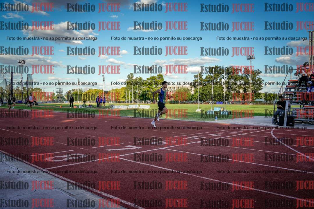 Fotos de los 400 m llanos de varones