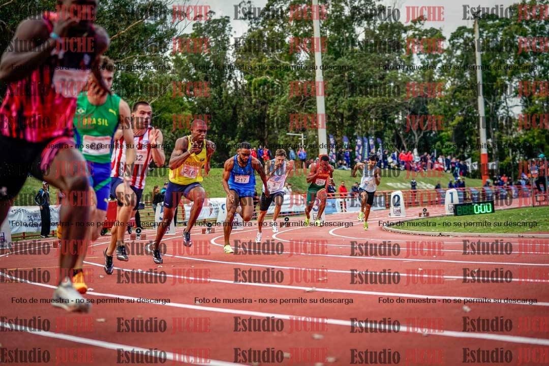 Fotos de los 200 m llanos de varones - FINAL