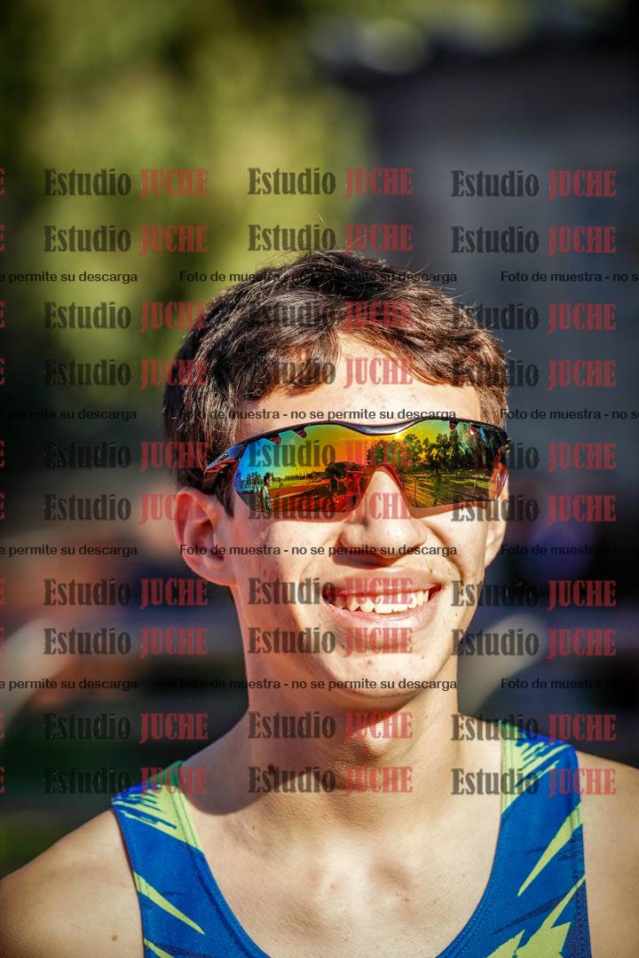 Fotos de los 800 m llanos de varones