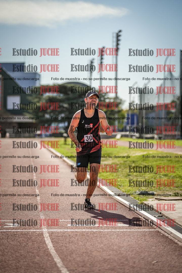 Fotos de los 800 m llanos de varones