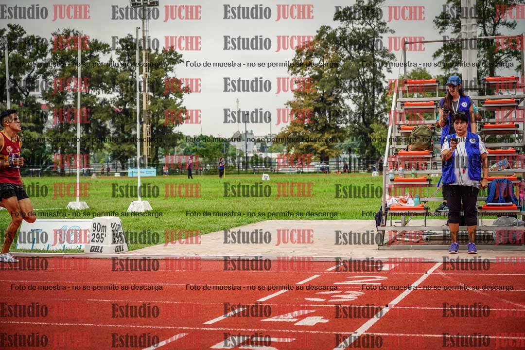 Fotos de los 800 m llanos de varones