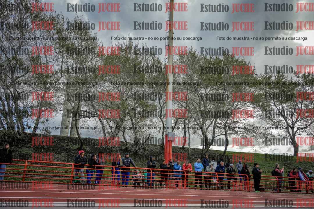 Fotos de los 200 m llanos de varones - FINAL