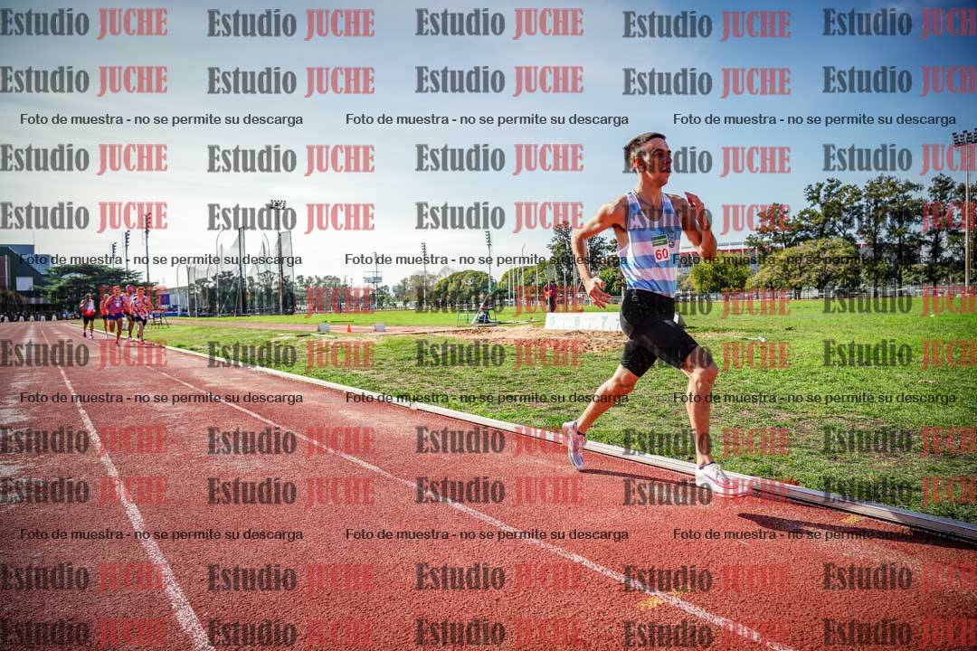 Fotos de los 800 m llanos de varones