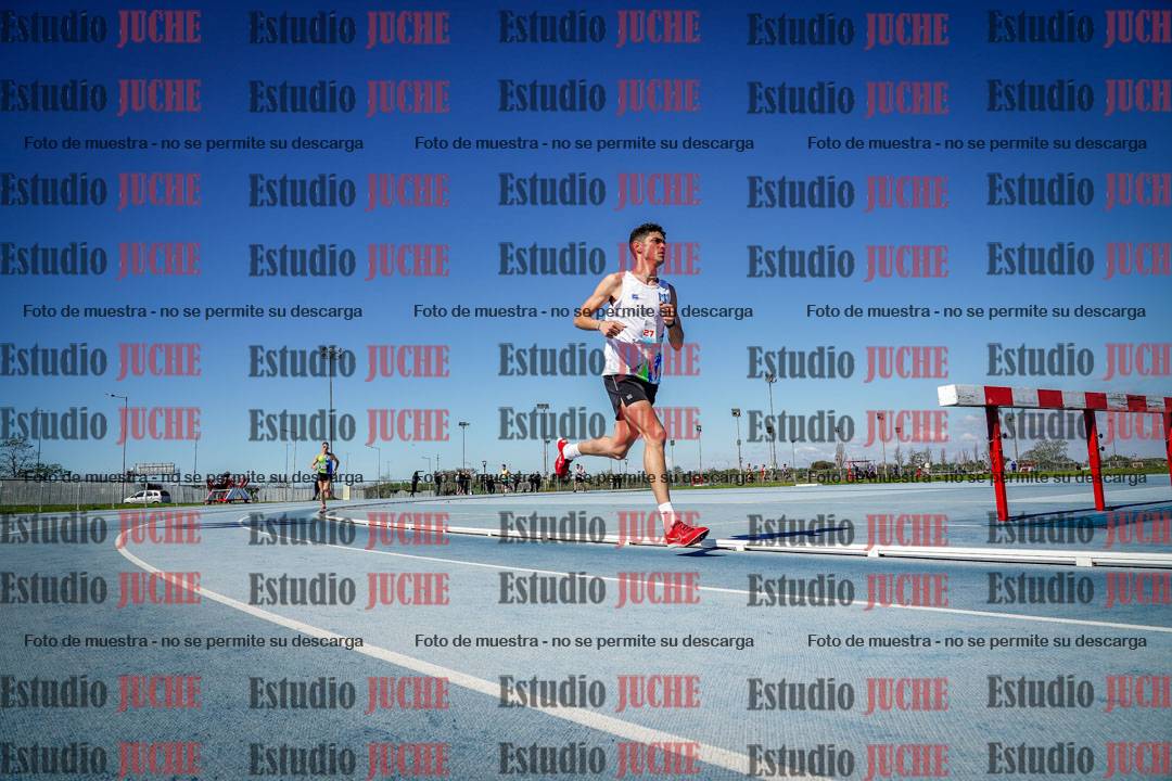 Fotos de los 5000 m llanos de mujeres y varones