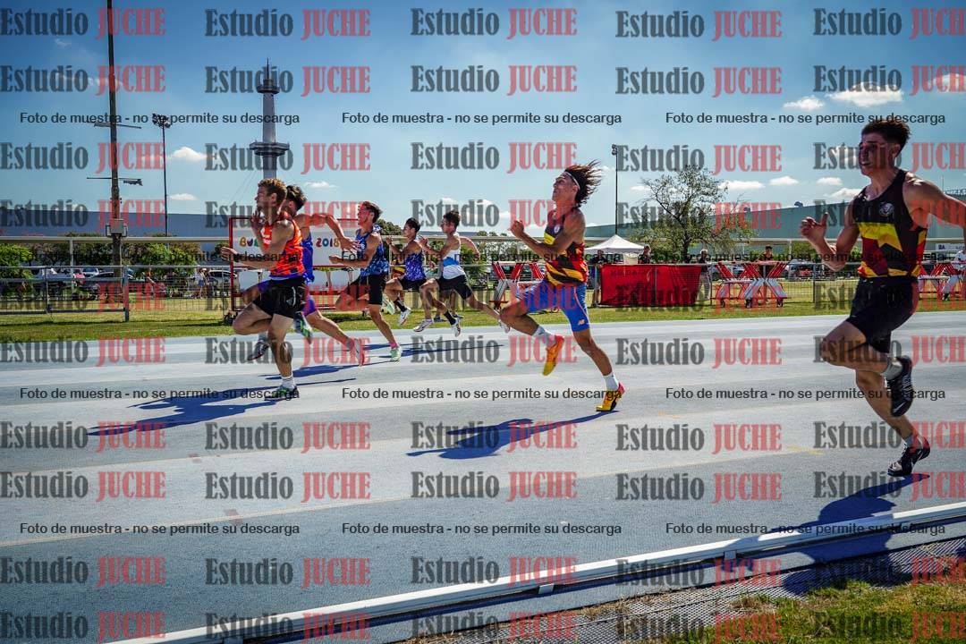 Fotos de los 100 m llanos de varones