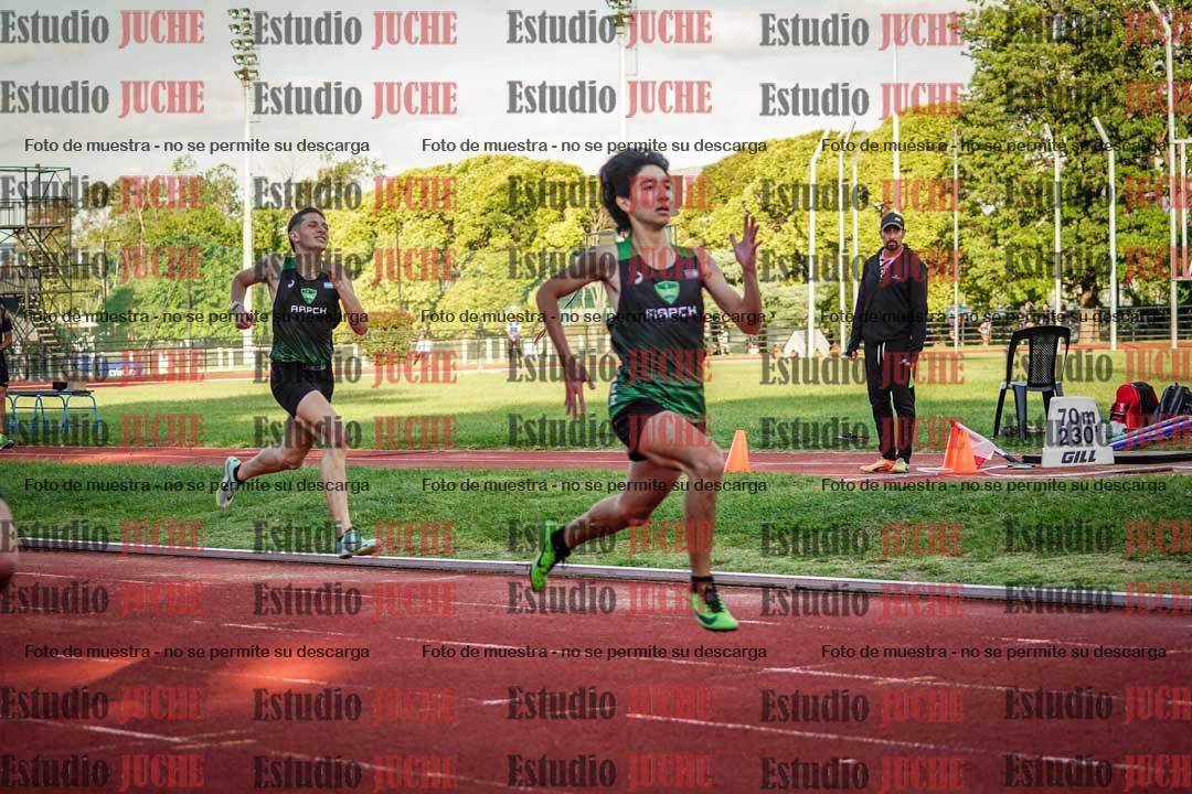 Fotos de los 400 m llanos de varones