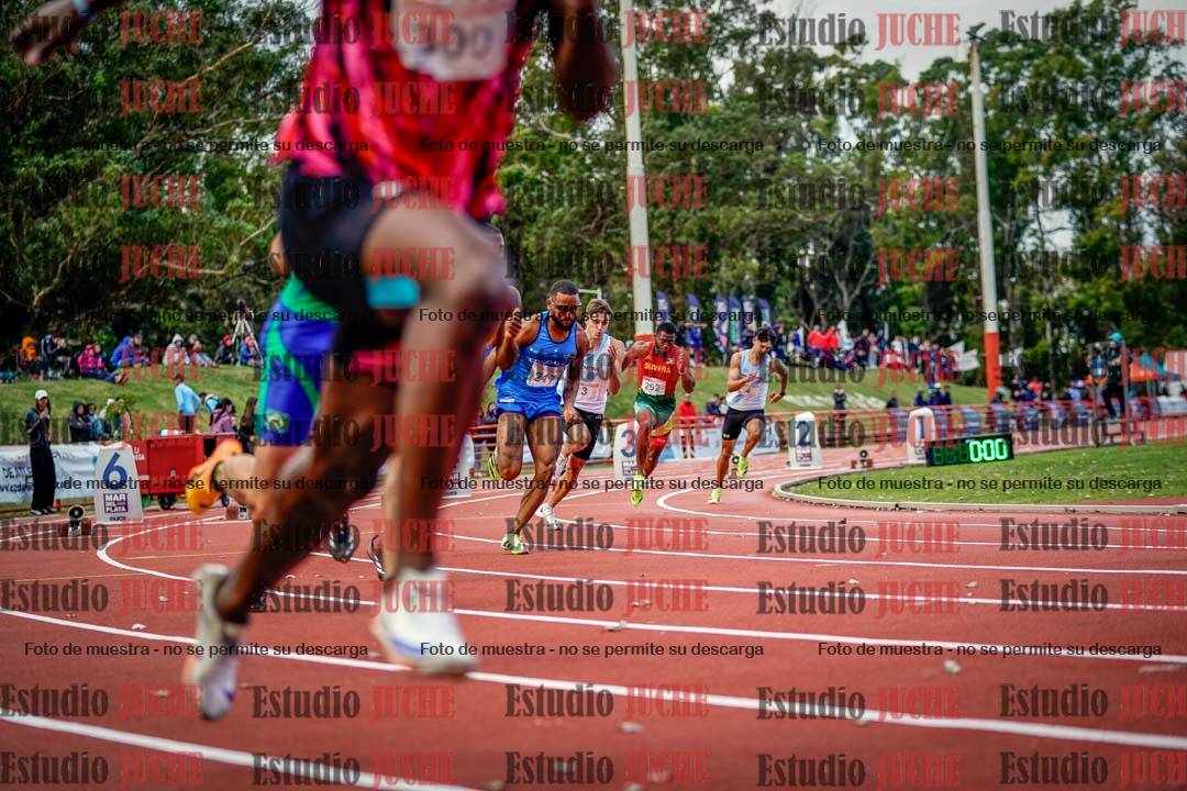 Fotos de los 200 m llanos de varones - FINAL