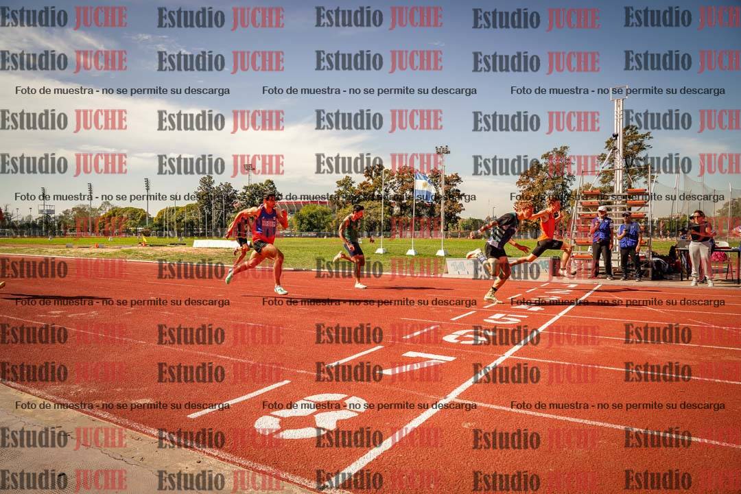 Fotos de los 100 m llanos de varones