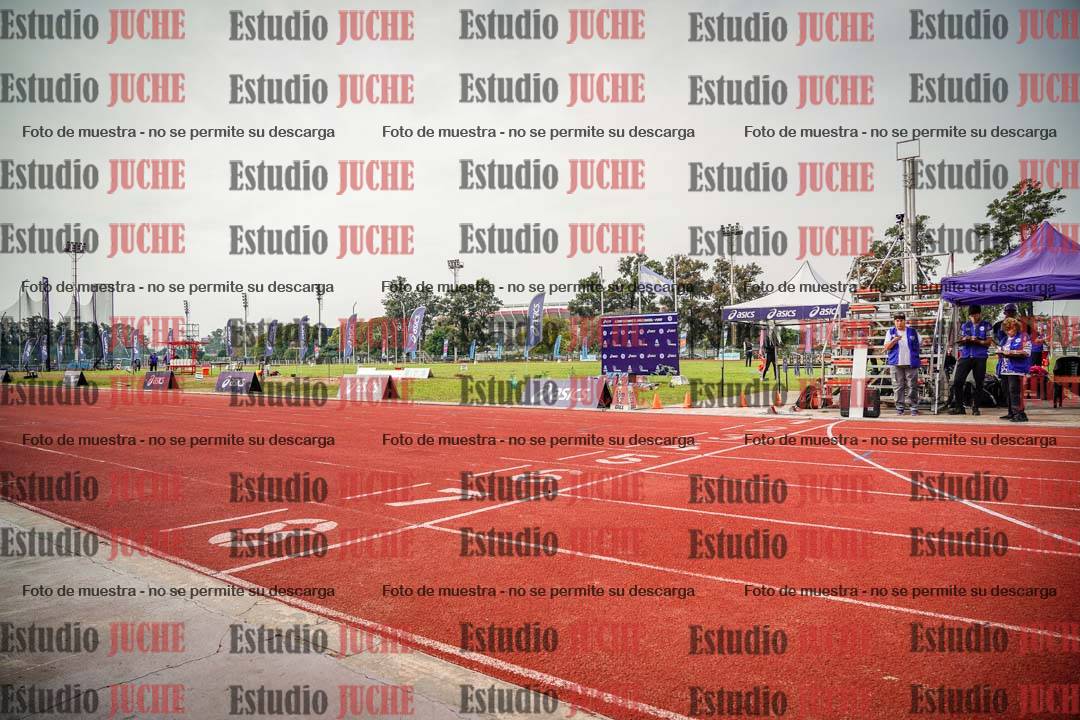 Fotos de los 400 m llanos de varones